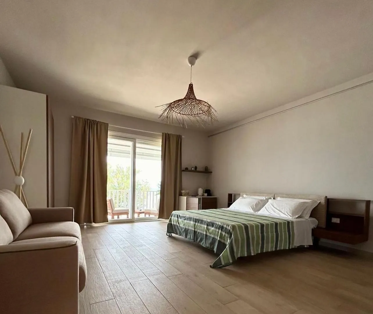 Life House B&B Follonica
