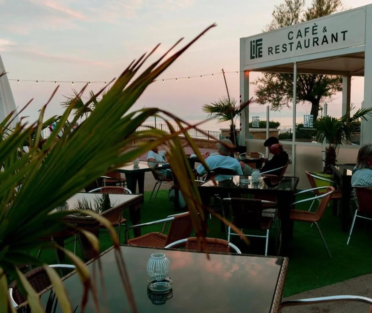 Life House B&B Follonica